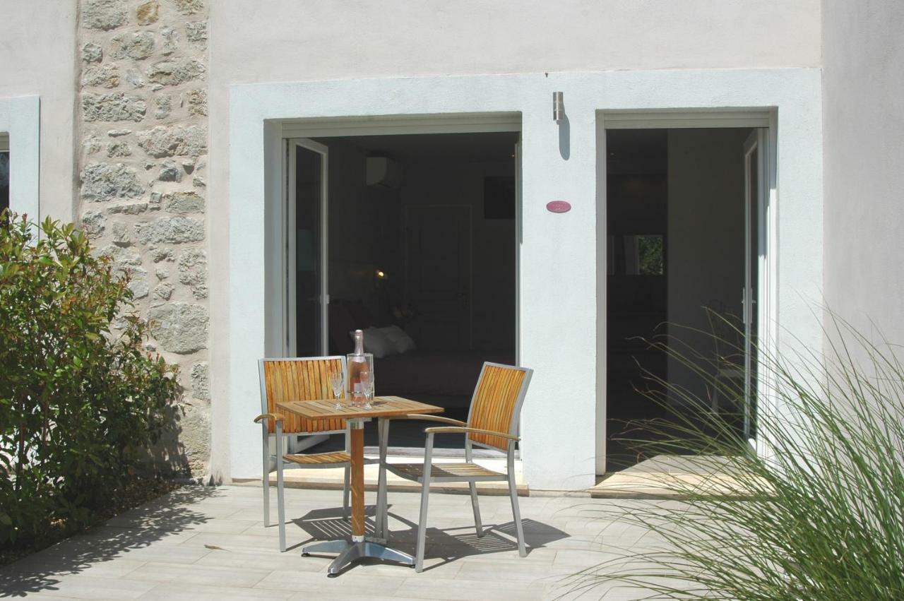 Les Jardins De Soulane B&B - Adults Only Belcastel-et-Buc ภายนอก รูปภาพ
