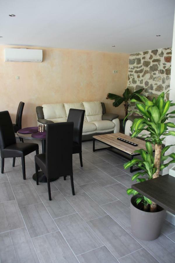 Les Jardins De Soulane B&B - Adults Only Belcastel-et-Buc ภายนอก รูปภาพ